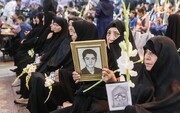 تجلیل از مادر شهید جاویدالاثر «حمیدرضا شفیعی» |  ویژه‌برنامه مادران چشم‌به‌راه در بوستان بهمن
‌