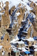 ببینید | تصاویر خیال‌انگیز و رویایی روستای کندوان در برف