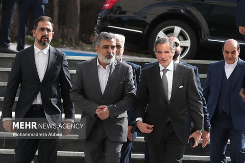 کنفرانس مطبوعاتی رئیس سازمان انرژی اتمی ایران و رافائل گروسی