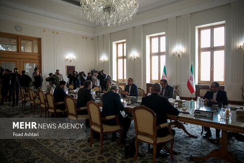 دیدار وزیر امور خارجه ایران با رافائل گروسی
