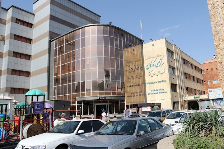 قهرمان محله | بنیانگذار قطب علمی درمانی کودکان ایران را بشناسید | مرکز طبی کودکان در بلوار کشاورز از کجا الگو گرفت؟