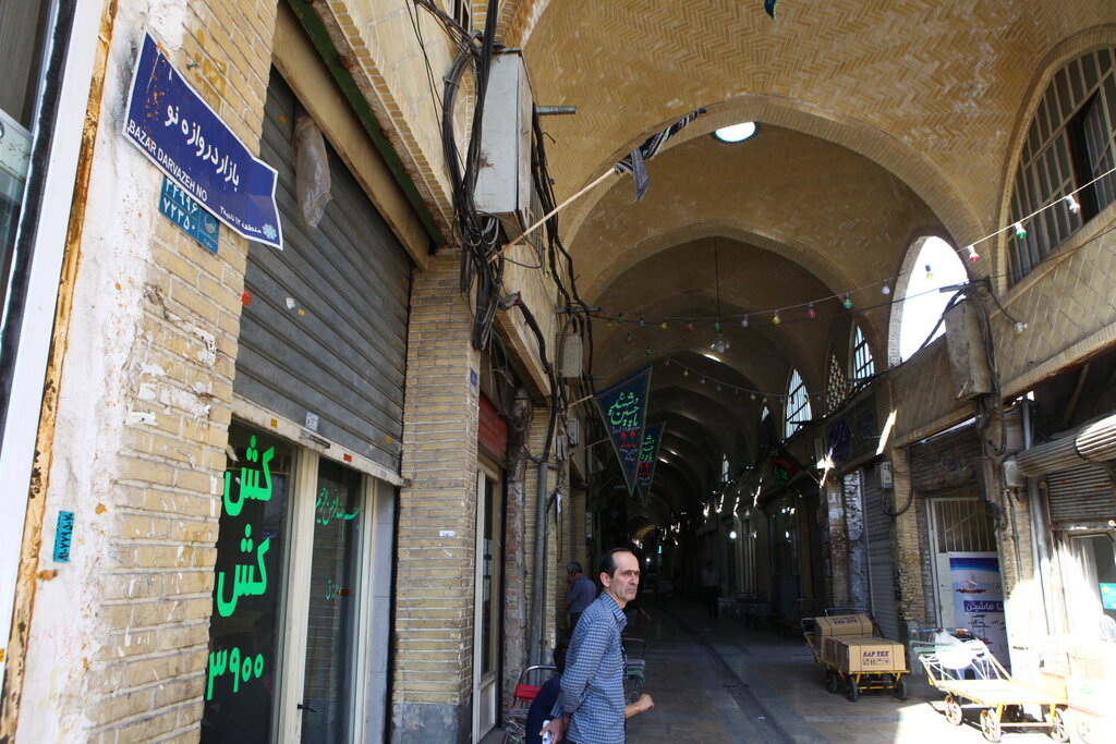 رستم و دیو این دروازه کجاست؟ | تنها بازمانده ۱۸۲ساله حصار ناصری را ببینید 
