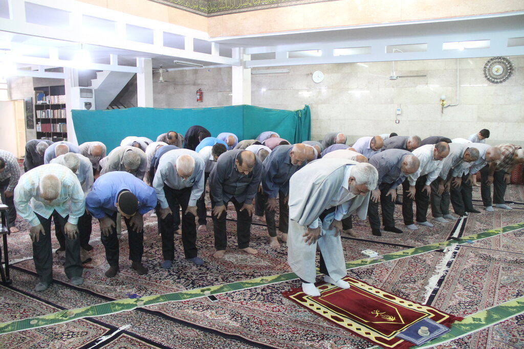 قهرمان محله | امام جماعتی که خانهاش وقف فعالیتهای قرآنی است | اهدای ۱۱۰ هزار جلد کتاب به ایتام و نیازمندان