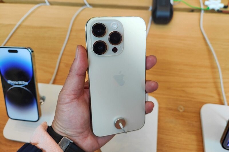 در ژاپن خاموش کردن این صدا ممنوع است! | چگونه صدای شاتر دوربین آیفون را خاموش کنیم؟