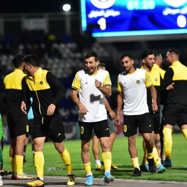 عکس | تصمیم غیره منتظره برای گزینه پرسپولیس