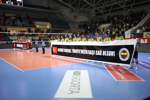 تصاویر | رفتار تحسینبرانگیز سعید معروف و رفقا در ترکیه