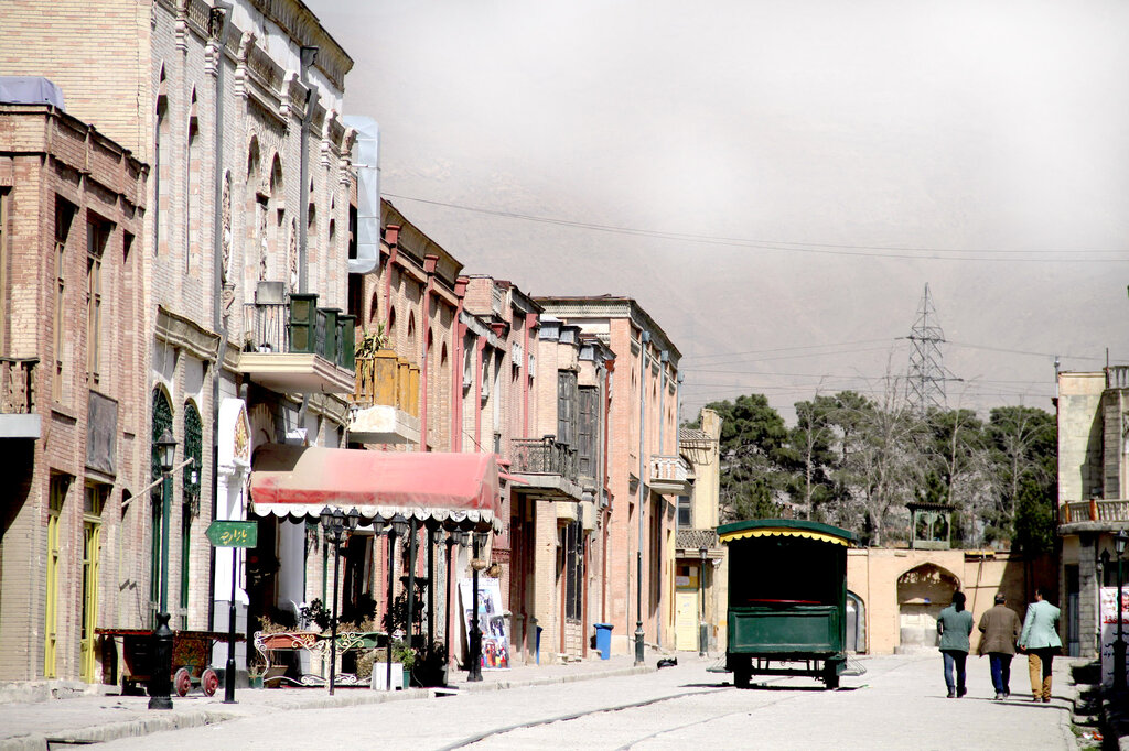 بازدید از این ۵ مکان دیدنی را از دست ندهید | کالسکه ناصرالدینشاه اینجاست