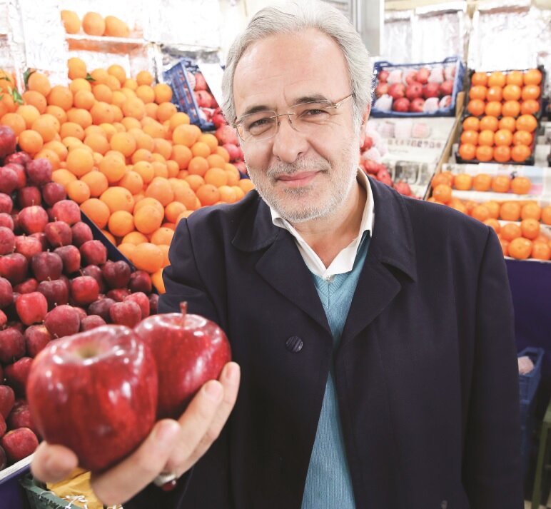 گپ نوروزی با سیدکاظم احمدزاده | سال تحویل در حرم امامزاده علی اکبر(ع) چیذر حالوهوای دیگری دارد