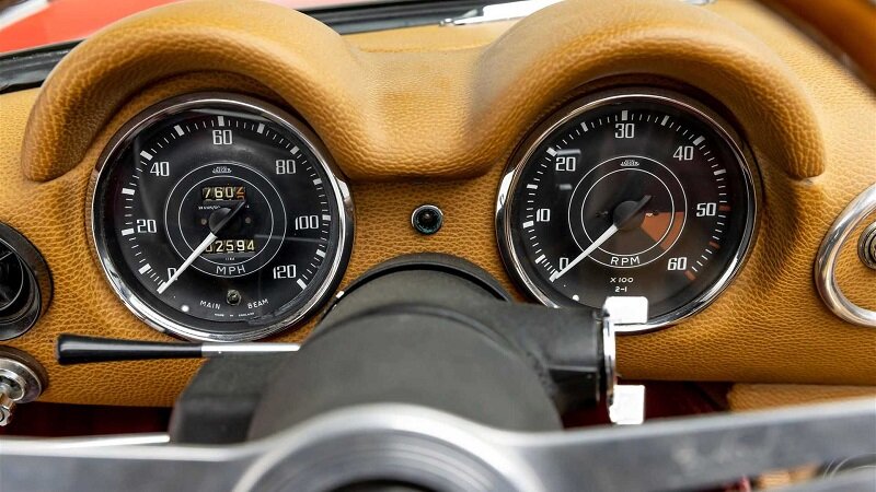 تصاویر | نسخه بدل این فراری، ۱۵ میلیارد تومان فروخته شد | ۸۶۵ میلیارد تومان برای نسخه اصلی!