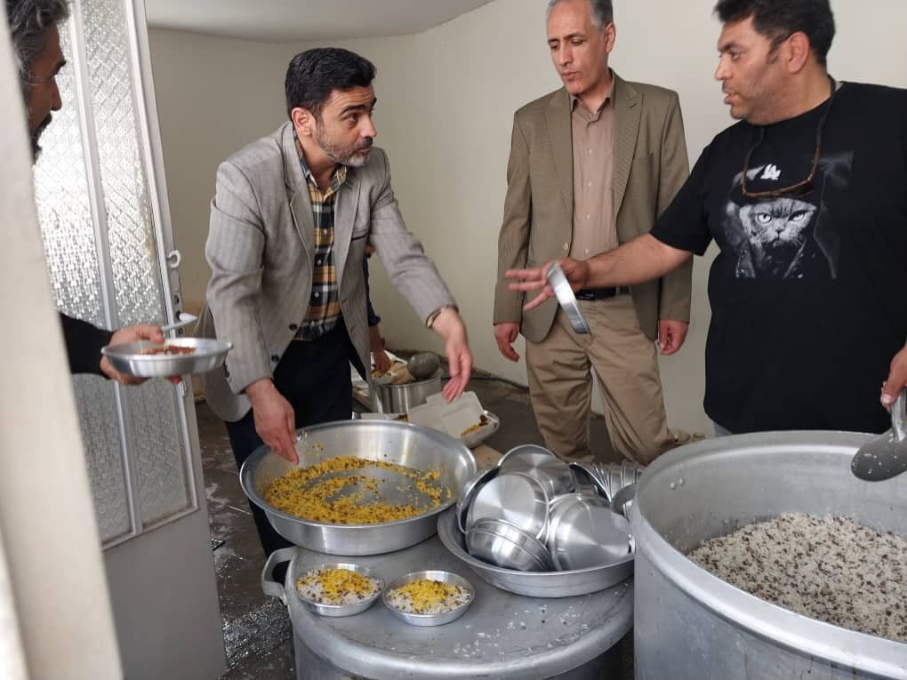گردشگری با طعم نیکوکاری | پخت غذا برای همراهان بیماران