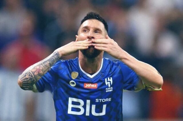 عکس | مسی با پیراهن تیم جدید بعد از ناکامی بزرگ پاریسیها! | واکنش فوری به حذف از لیگ قهرمانان اروپا