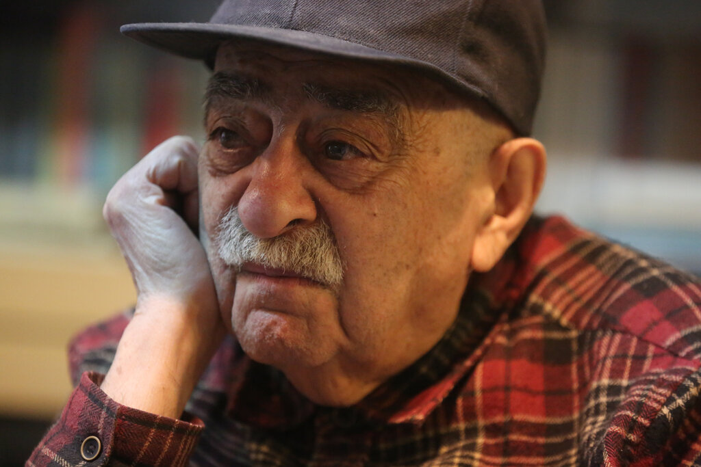 کاکایی: انوار اسطوره نسخ خطی است| شباهت او با حکمای ریاضیدان قدیم| عمر مفیدی داشت؛ استاد شفیعی بدیل ایشاناند