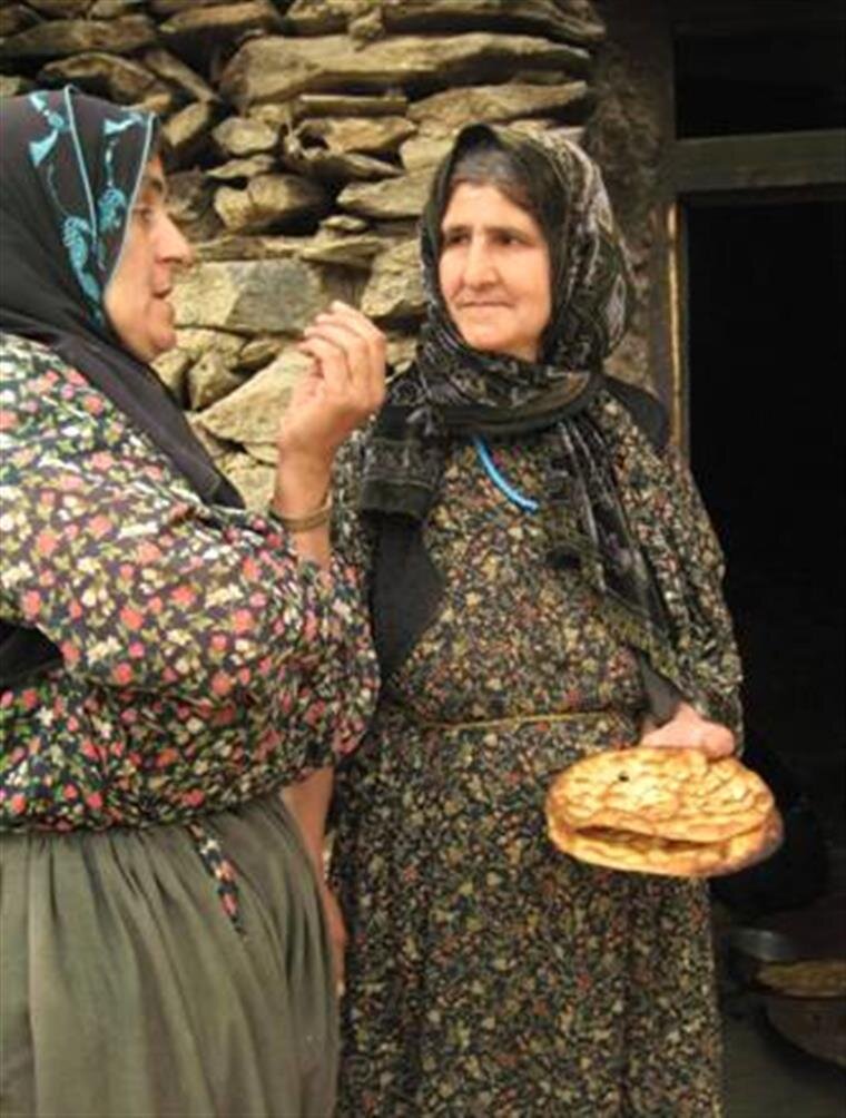 خوشامدگویی کردستانی‌ها با طنین نوای «مرحبا مرحبا رمضان» | روایت دورانی که مردم با شلیک توپ افطار می‌کردند