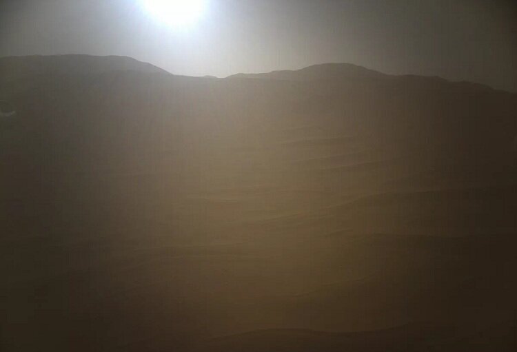 عکس | غروب خورشید را از روی مریخ ببینید! | تصویر حیرت‌انگیز هلیکوپتر نبوغ