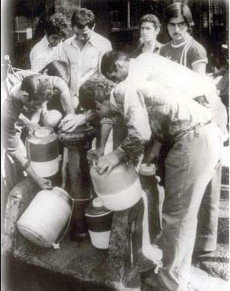 عکس | هفتتیرکِشی بر سر آب در تهران!