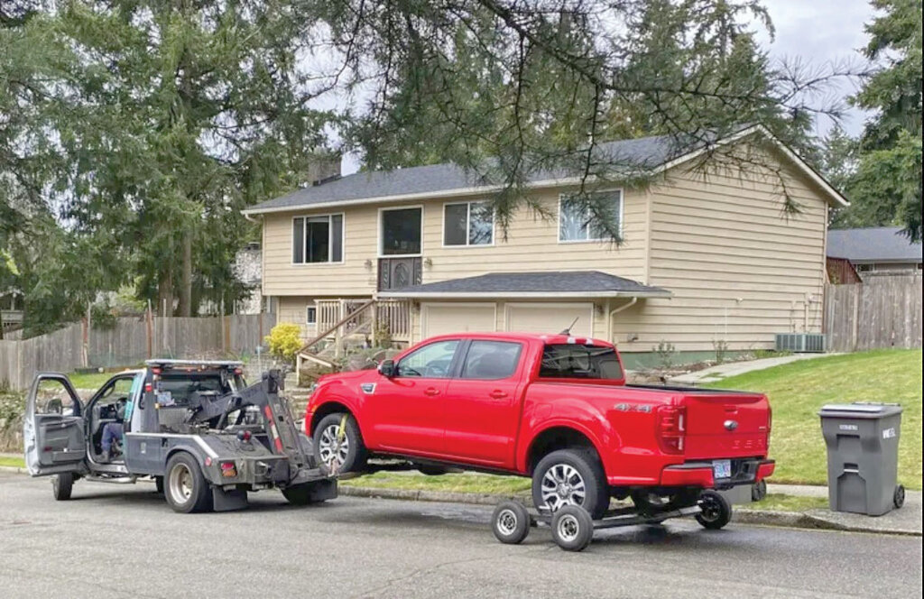 قتل هولناک زوج نخبه ایرانی در سیاتل آمریکا توسط یک آشنا | تهدید مهندس گوگل و آمازون توسط راننده کامیون برای جدایی