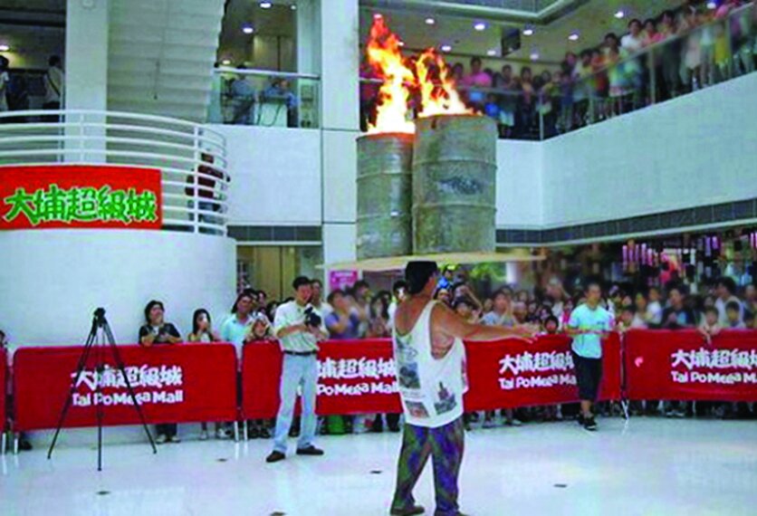 تصاویری از قویترین مردان دنیا | این ایرانی که در جمع قویترین مردان جهان است را همهتان میشناسید | یک پسر ۵ ساله در جمع قویترین افراد روی زمین!