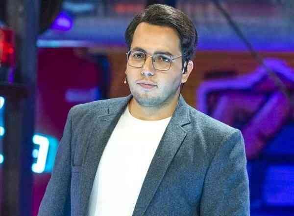 این 7 مجری را لحظه سال تحویل در صداوسیما میبینیم