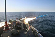 ببینید | لحظه شلیک موشک عمود پرتاب از شناور نیروی دریایی سپاه