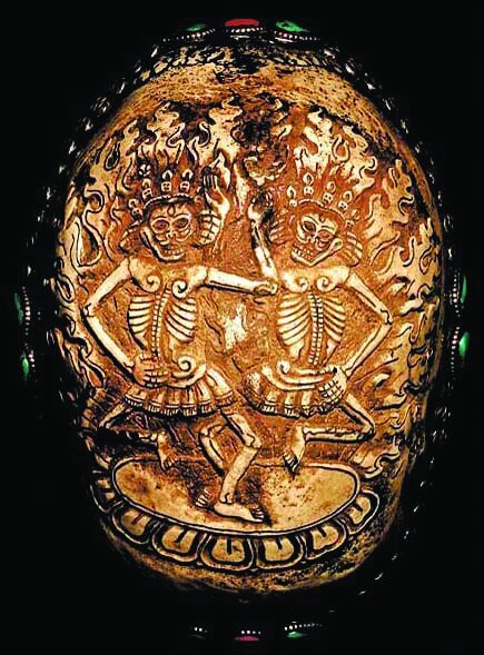 جمجمههای پر نقش و نگار