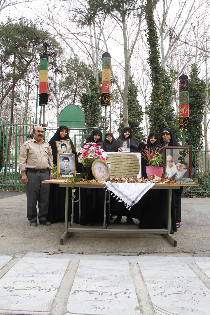 هفتسین سفرکردهها در بقعه شیخ طرشتی | نوروز متفاوت خانواده شهدا