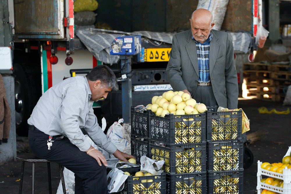 خوراکیهای شب عید را از کجا بخریم؟