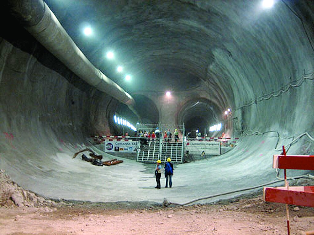 تونلهای عجیب جهان