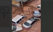 ببینید | سیل مرگبار در مناطق زلزله‌ زده ترکیه | واکنش مردم وحشت زده و خودروهای شناور را ببینید