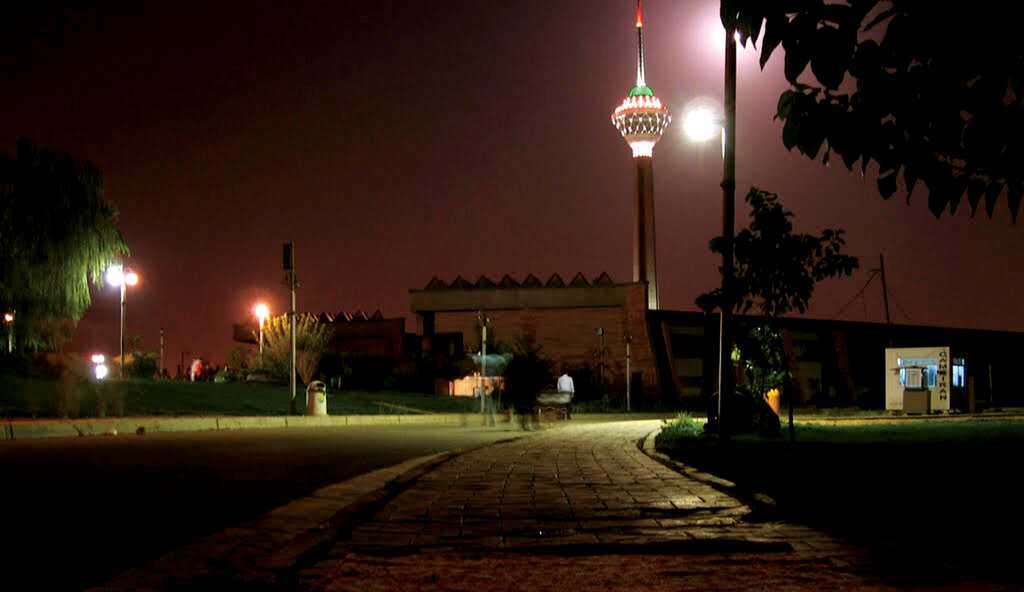 ۱۳ پیشنهاد برای تهرانگردی که باعث سلامتیتان میشود