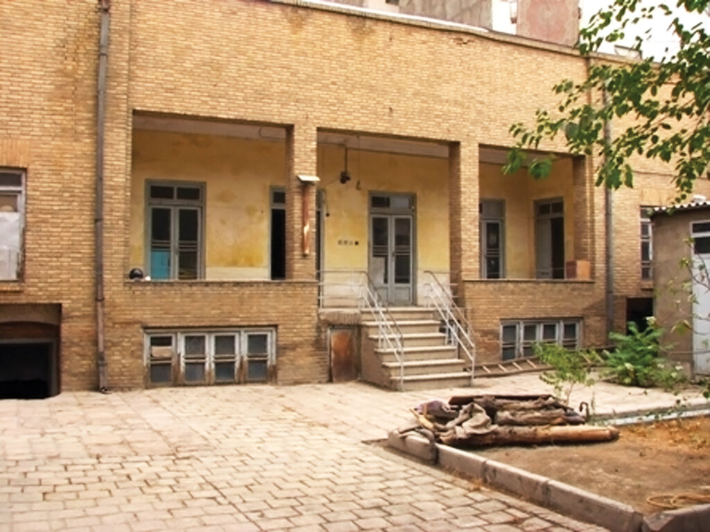 ۱۳ پیشنهاد برای تهرانگردی که باعث سلامتیتان میشود