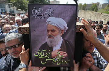 قهرمان محله | او شمس این محله بود | گرمای حضور پیرمرد همچنان جاری است