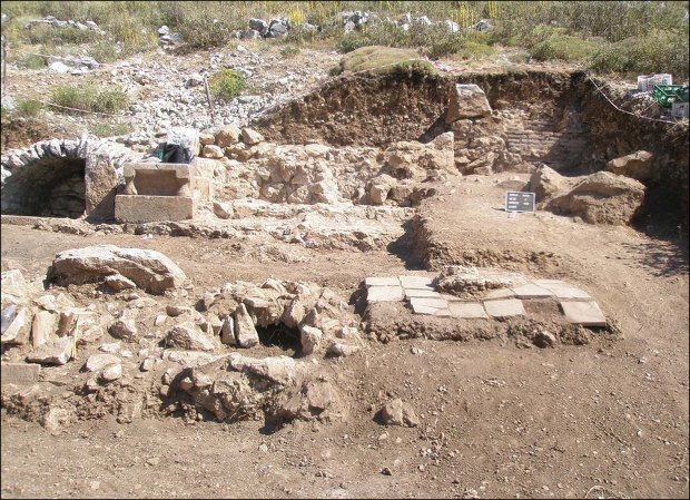 تصاویر | دفن عجیب جسد برای جلوگیری از بازگشت مردگان | رازهایی که یک مقبره ۲ هزار ساله فاش کرد