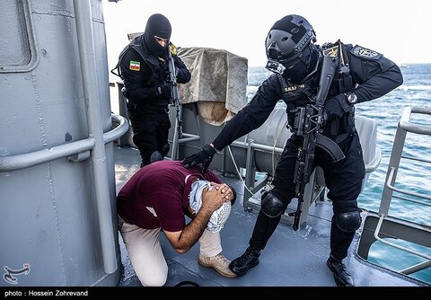 عملیات آزادسازی کشتی ربوده شده در رزمایش دریایی ۲۰۲۳