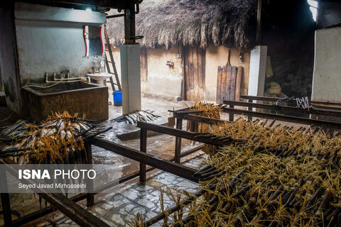 دودی کردن ماهی به روش سنتی