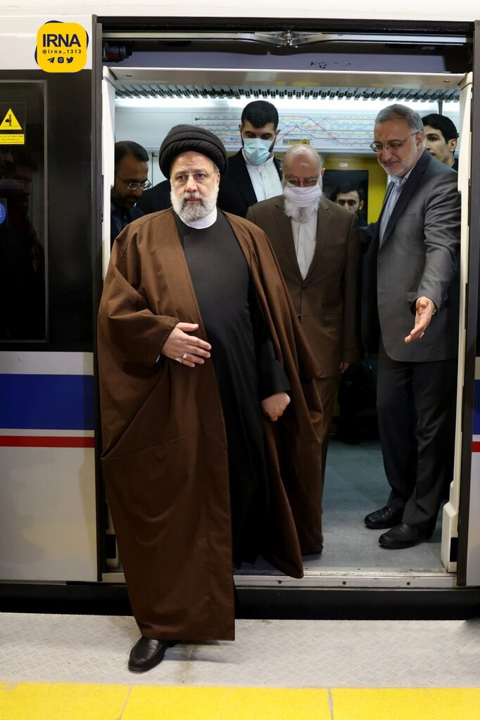 رئیسی در مترو