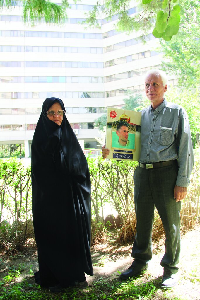 مهمان سفره هفتسین خانواده شهدا | درخت خاطراتی که هر سال بهار صدها شکوفه میدهد