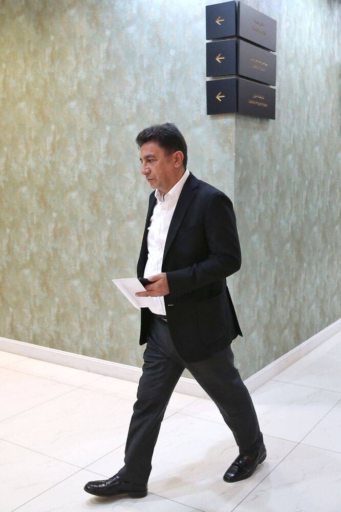 عکس| تیپ متفاوت امیر قلعهنویی در اولین اردوی تیم ملی