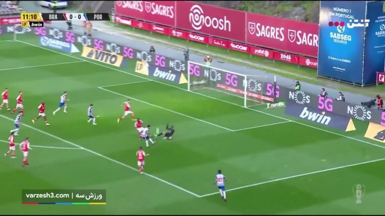 تصاویر | طارمی در مسیر تیم ملی به تله افتاد! | حسرت مهاجم ایرانی قبل از رسیدن به ایران