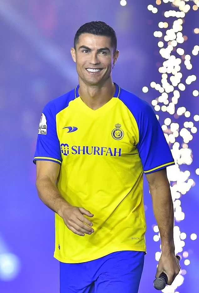 پیشبینی زمان مرگ کریس رونالدو!