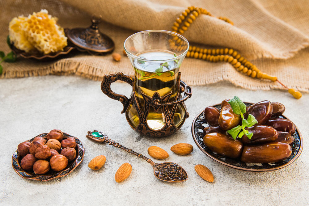 چای - خرما - غذا - سفره - غذاهای ماه رمضان افطاری -  افطاری ساده و کم هزینه