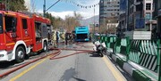 ببینید| آتش سوزی شدید و خاکستر شدن یک اتوبوس بی آر تی در تهران | اقدام راننده در خصوص مسافران