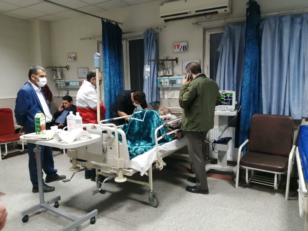 تصاویر | تصادف و واژگونی خودروی یک مقام ارشد دولتی ؛ هوشیاری او در چه وضعیتی است؟