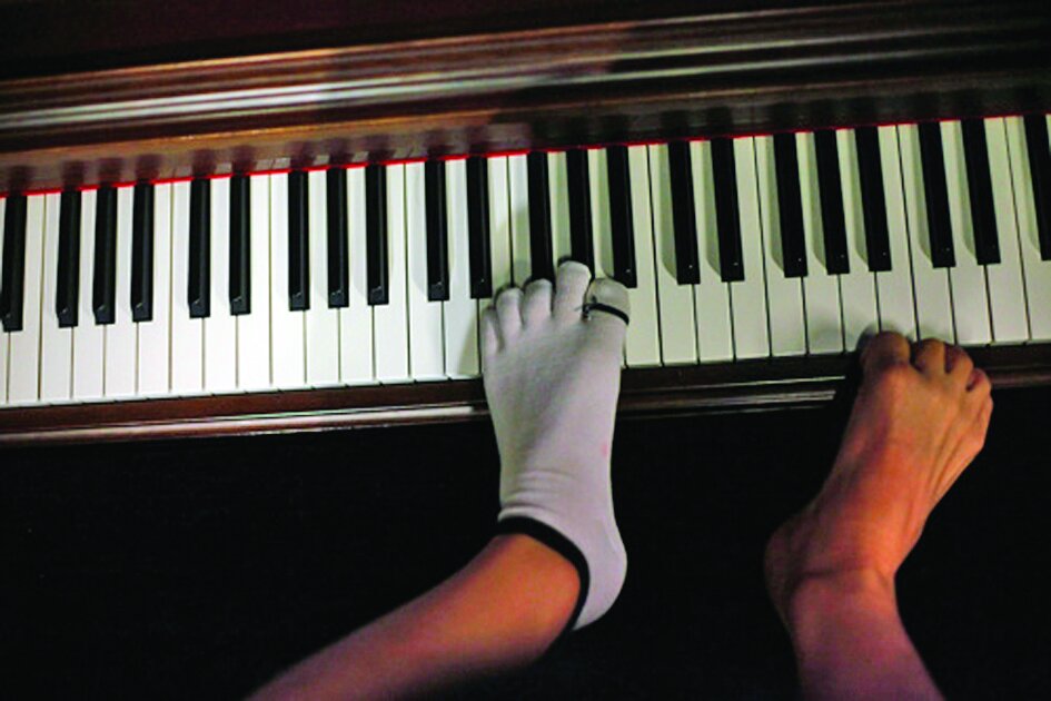 تصاویر | این افراد شگفت انگیز رکورد داران دنیا هستند | مرد ۶۷ سالهای که ۳۵ سالش را نخوابید | تا حالا هیچ نابینایی را دیدهاید که بتواند ببیند؟