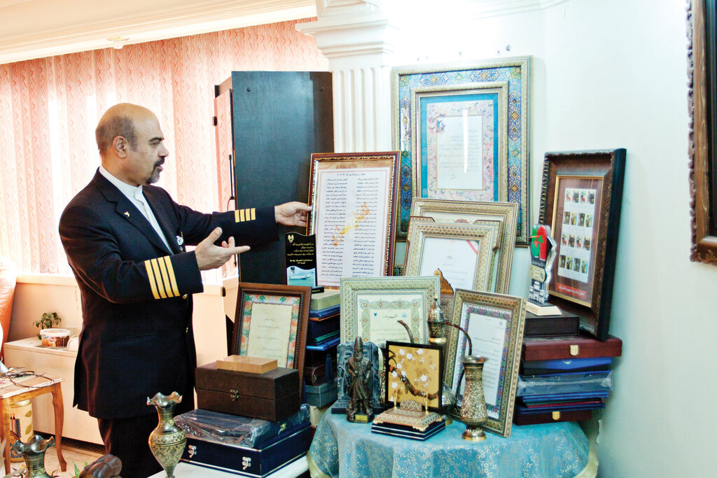 بازخوانی یکی از دلهرهآورترین سوانح هواپیمایی ایران | کاپیتان شهبازی چگونه بوئینگ ۷۲۷ را بدون چرخ به زمین نشاند؟ | درباره آن فرود برایم شعر گفتند!