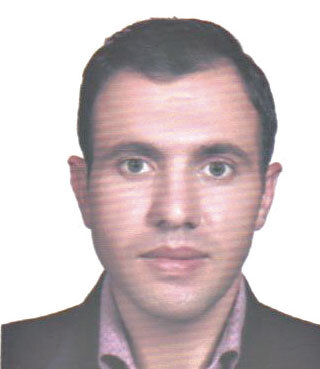 عکس | قتل فجیع وکیل جوان در دفتر کارش | جوان پیراهن آبی؛ مظنون قتل