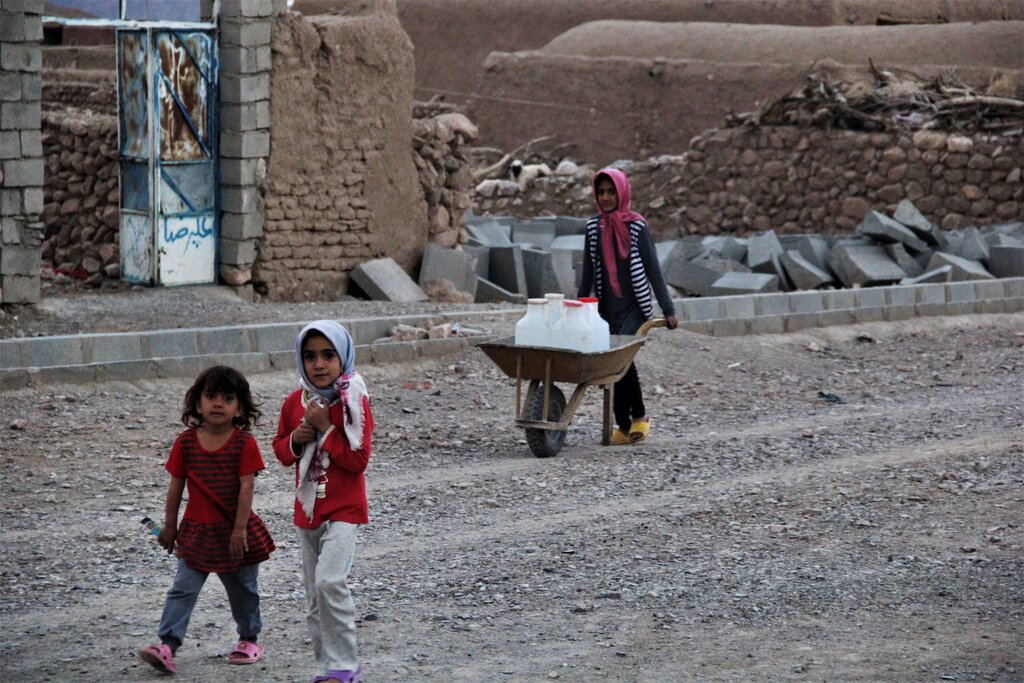 آبرسانی به روستاها با حمایت خیران | احیای آب ۲۳روستا با همراهی کریمان