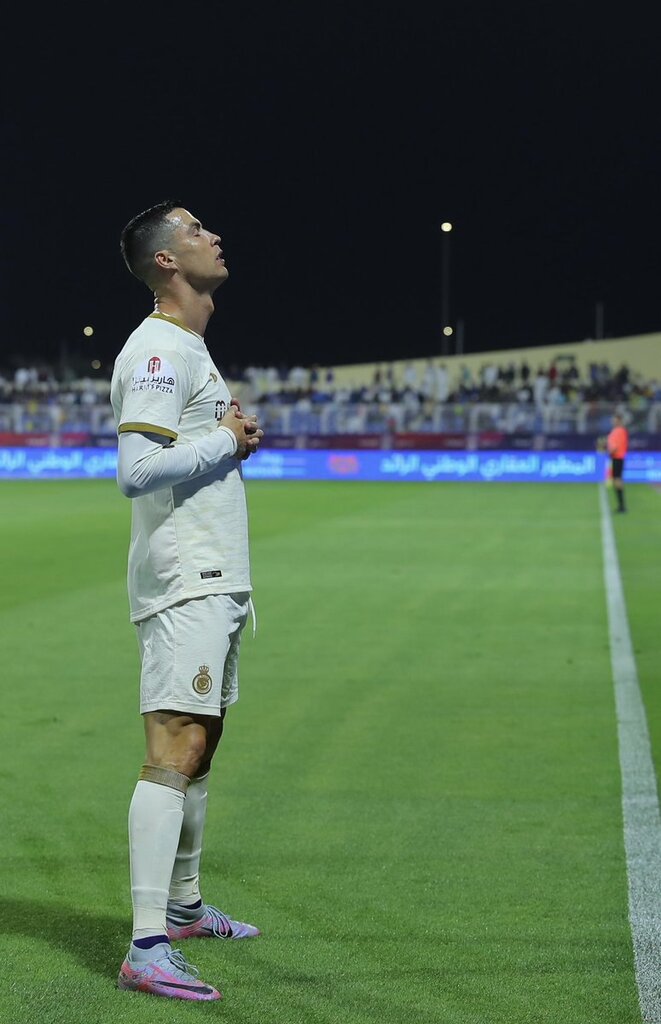 عکس | واکنش خاص رونالدو به رکوردشکنی در عربستان