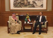 وزیران امور خارجه ایران و عربستان در پکن دیدار کردند