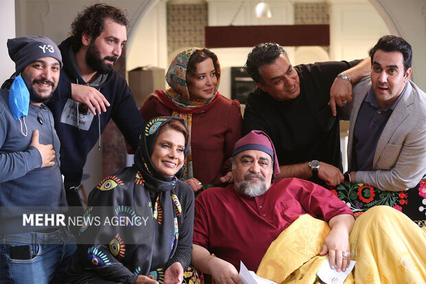 عکس | ردپای شریفینیا در کمدی کمفروش سینما