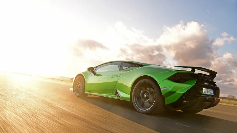 تصاویر | نسخه ارتقا یافته هوراکان تکنیکا دوباره در جادهها میتازد